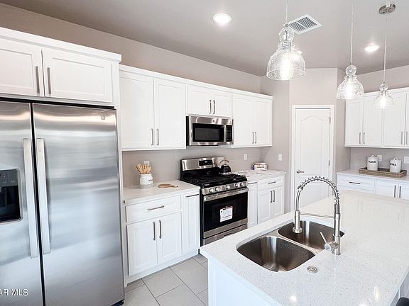 3rd image of 7797 Enchanted Nest Ln