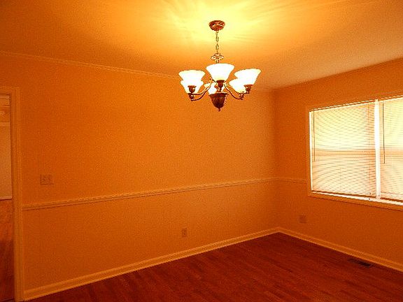 3rd image of 2314 Cypress Dr