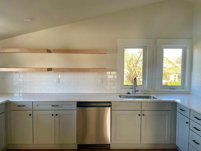 4905 NE 27th Ave — Photo 10