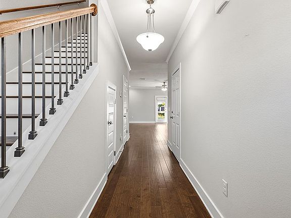 3rd image of 26927 Spyglass Dr