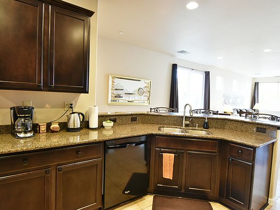 5th image of 7809 Dearne Way