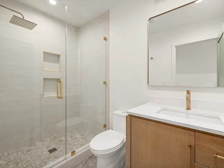 532 3/4 N Spaulding Ave — Photo 6