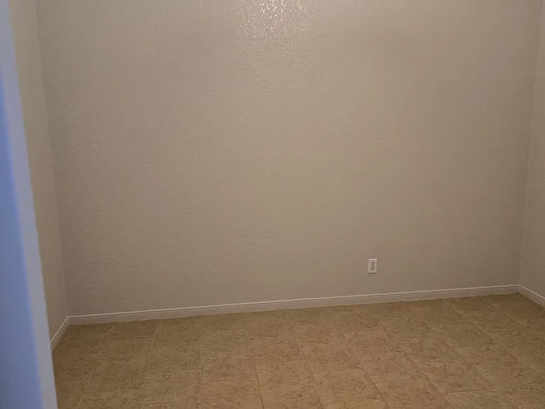 1602 Van Zanten Dr — Photo 11