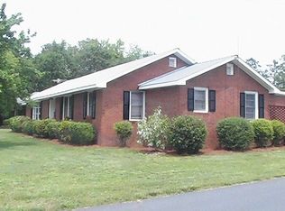274 N Main St, Denton, NC 27239