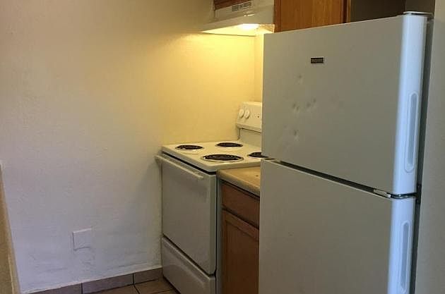 1st image of 819 S Stapley Dr