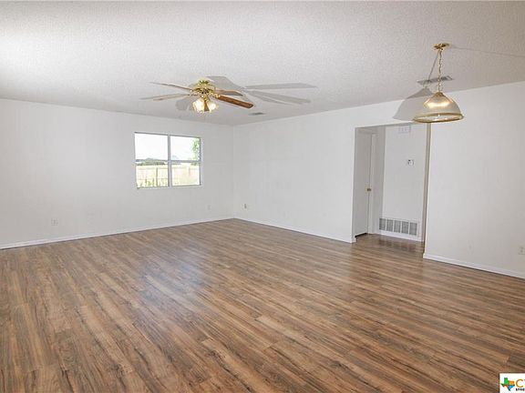 2nd image of 3906 Sand Dollar Dr