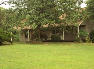 722 S Buchanan Rd, Waverly, TN 37185