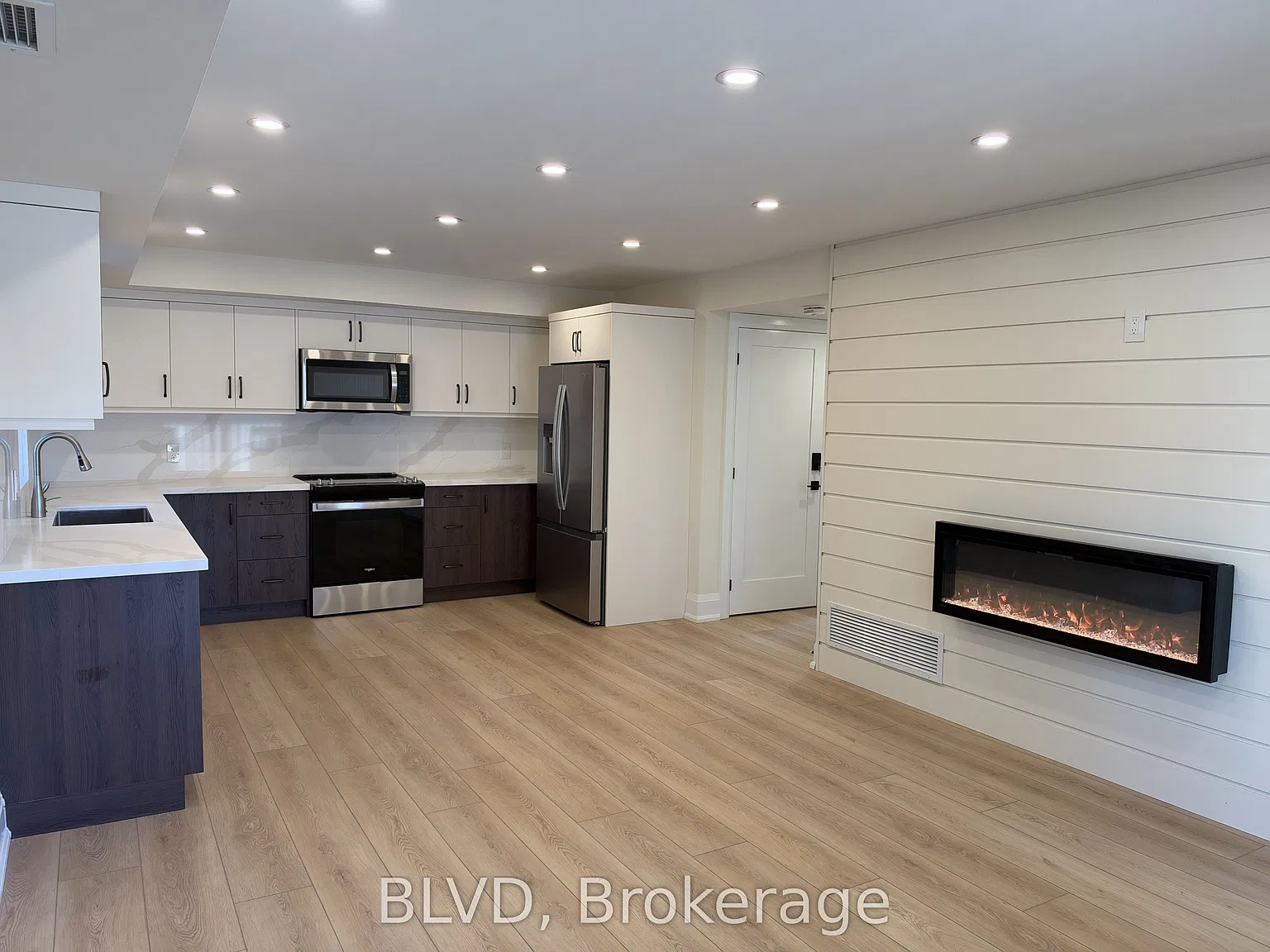 3 bed, $4,000 — Photo 3