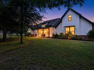 205 Deer Glade Ct, Azle, TX 76020
