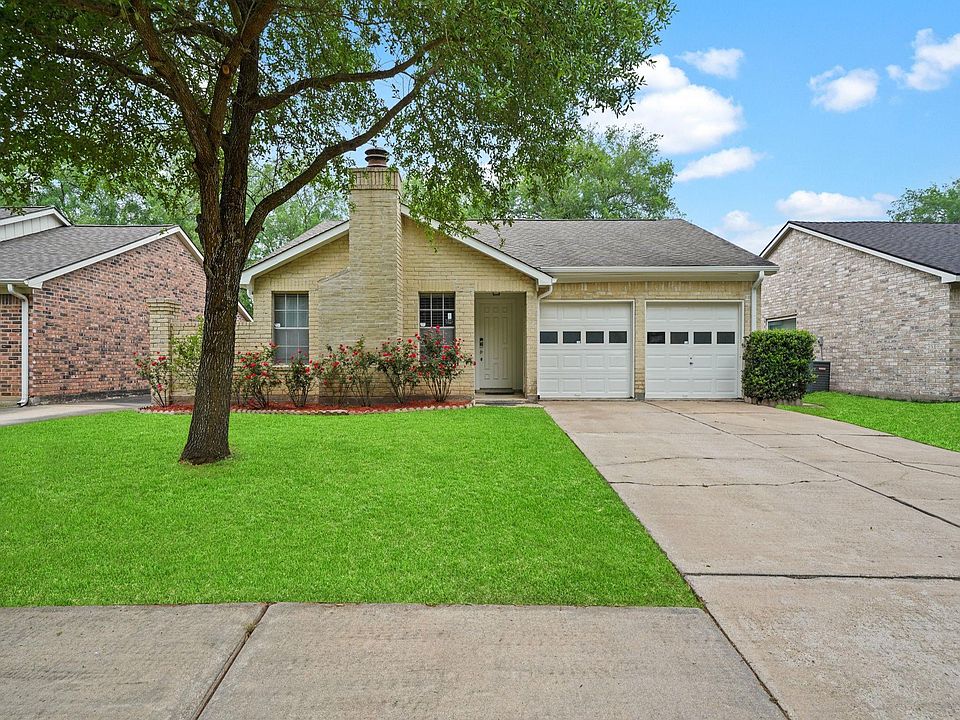 1st image of 2631 Coopers Post Ln
