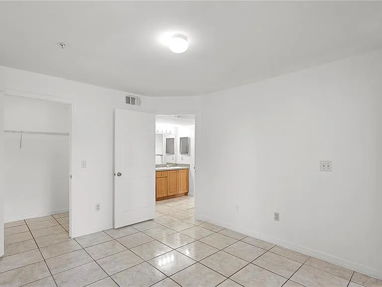2204 Key West Ct #518 — Photo 10