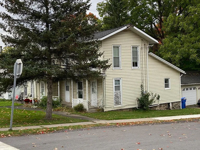 47 Main St — Photo 2
