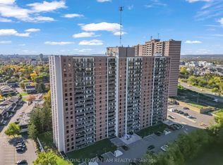 Las Brisas, Ottawa, ON K1K 3Y4