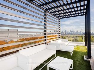 223 Saint Clair Ave W #419, Toronto, ON M4V 0A5