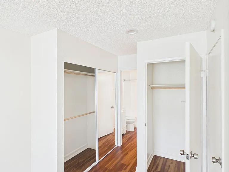 Available Apartment in North Park — Photo 29