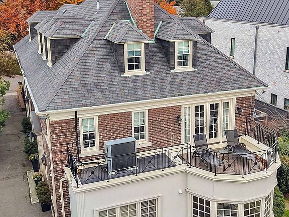 2nd image of 444 Russell Hill Rd