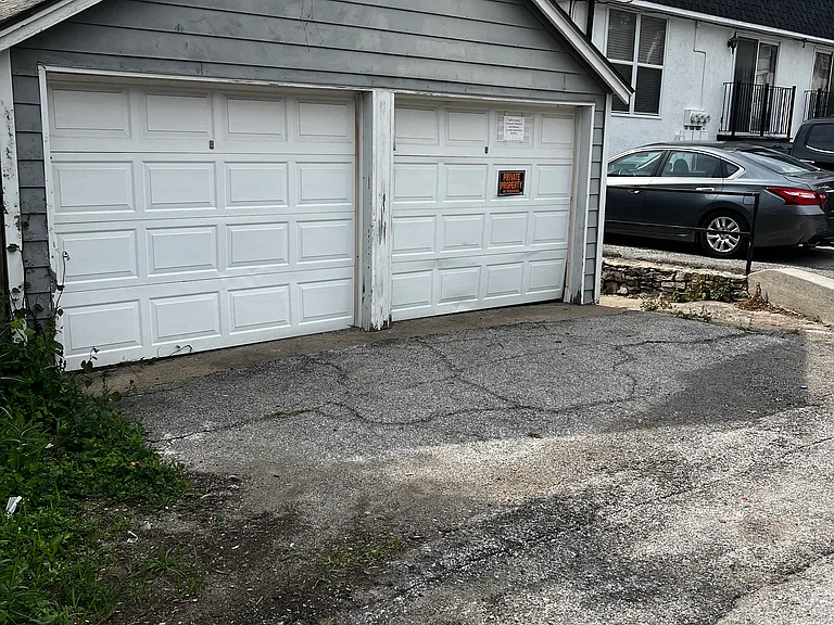 4435 Holly St — Photo 18