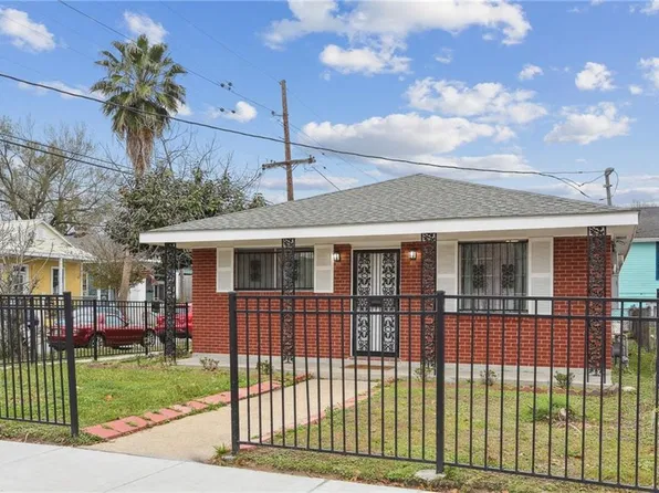 7551 Oak St, New Orleans, LA 70118