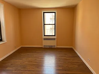 Rented by Royal House Realty, Inc.