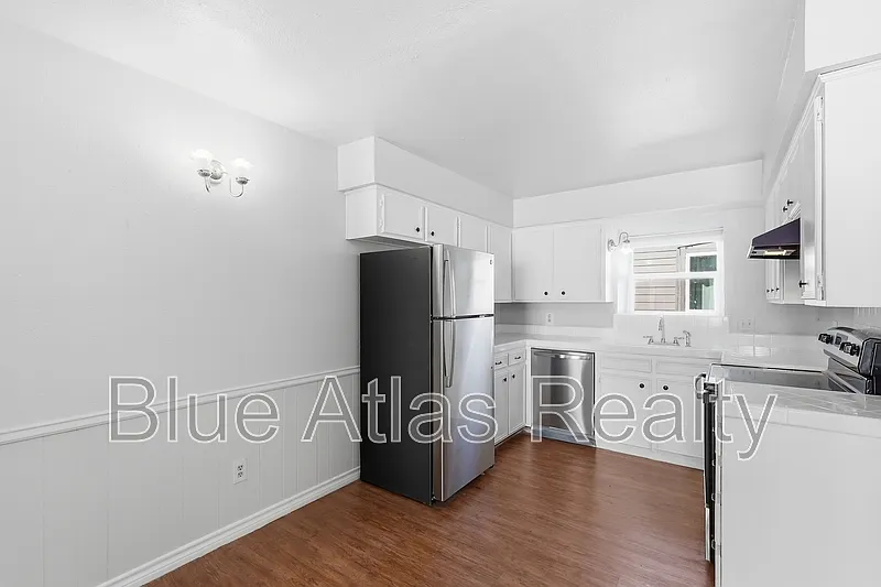 2 bed, 2.0 bath, 1000 sqft, $1,075 — Photo 2