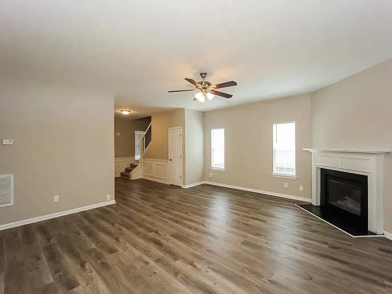 6109 Hemperly Rd — Photo 4