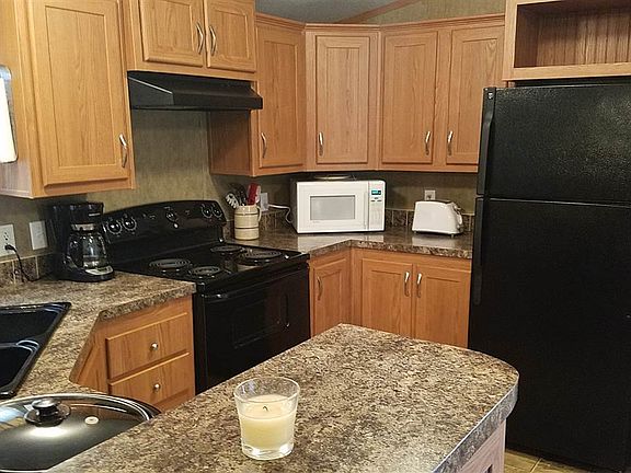 5th image of 109 McKelvain St #B