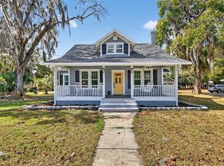 92 S Trowell Ave, Umatilla, FL 32784