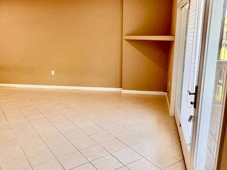 500 Cambridge Ct #H3 — Photo 27