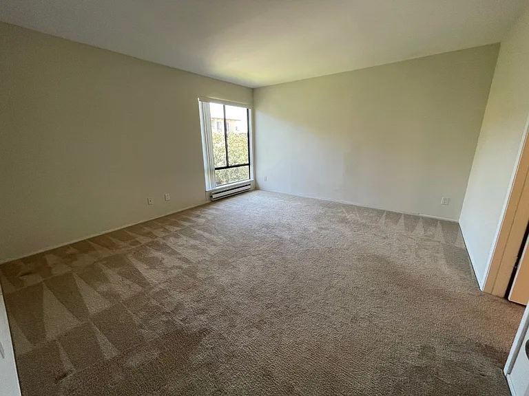 5 Commodore Dr #412 — Photo 13
