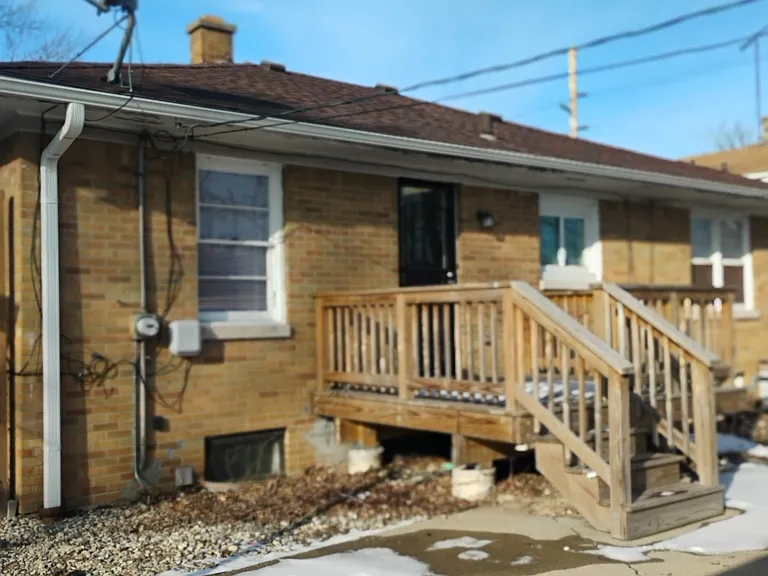 3615 Jefferson St — Photo 2