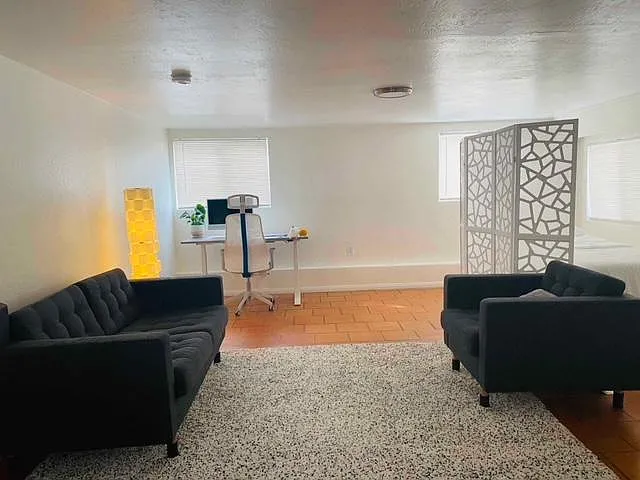 Studio, 465 sqft, $1,550 — Photo 2