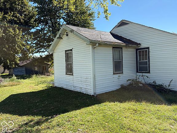 3rd image of 605 Outline St