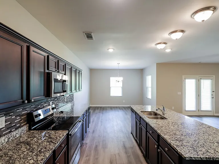 29 Alexander Ln — Photo 6