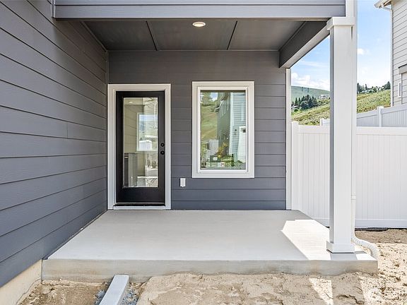 5th image of 2130 Plumridge Court