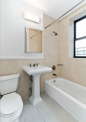 Rented by REAL New York | media 6