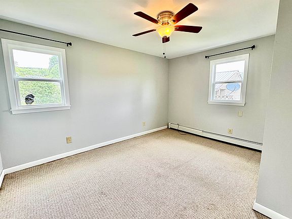 5th image of 152 Blue Spruce Drive