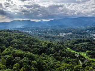 805 Rocky Knob Rd, Waynesville, NC 28786