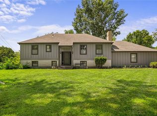 7101 Edgewood Blvd, Shawnee, KS 66203