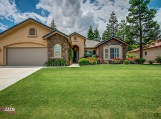 10113 Brigadoon Rose St, Bakersfield, CA 93311