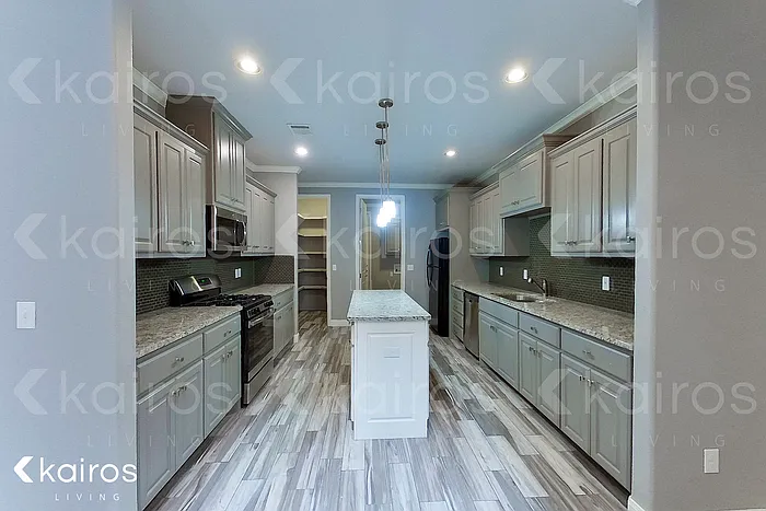 3 bed, 2.0 bath, 1877 sqft, $2,075 — Photo 4