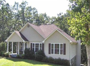 26 Red Fin Ln, Moneta, VA 24121