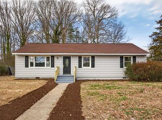 223 Woodhaven Rd, Newport News, VA 23608