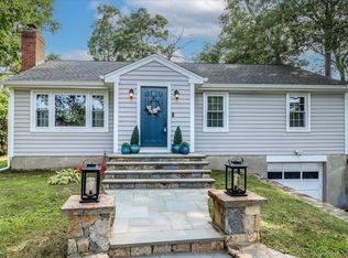 17 Leffert Rd, Trumbull, CT 06611