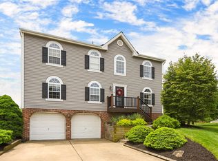123 Shady Oak Dr, Cranberry Township, PA 16066
