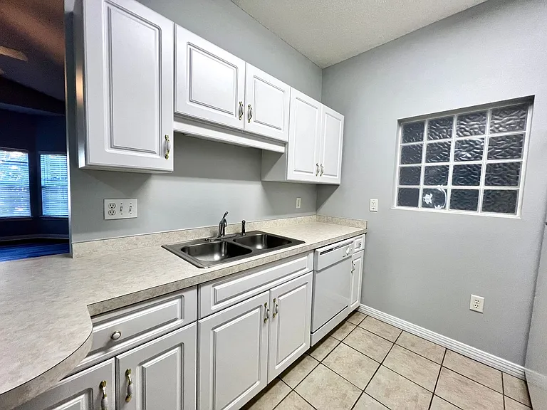 1501 Partin Dr #232 — Photo 11