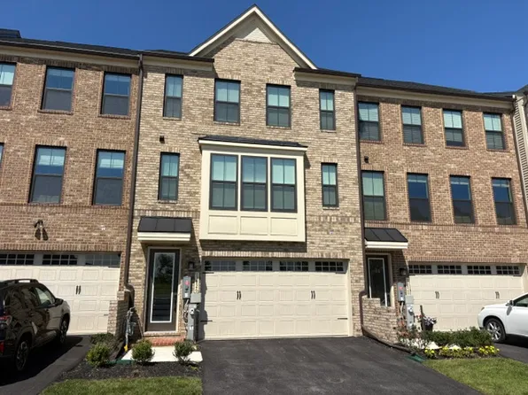13826 Ridgeview Ct, Cockeysville, MD 21030