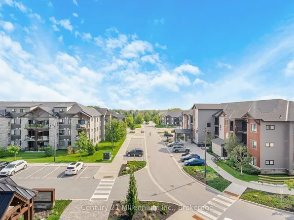 16 Beckwith Ln #403, The Blue Mountains, ON L9Y 3B6