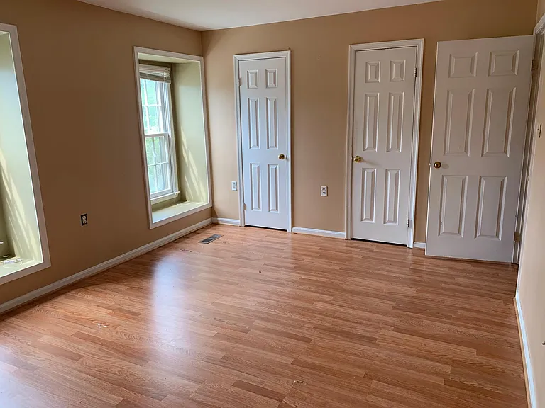 12034 Stallion Ct — Photo 8