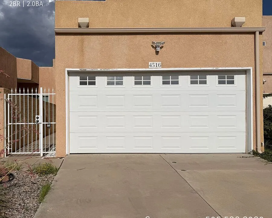 4516 Holiday Breeze Pl NE