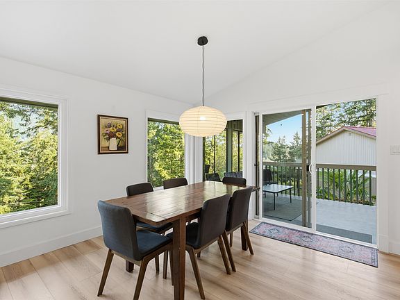 5th image of 4247 Francis Peninsula Rd